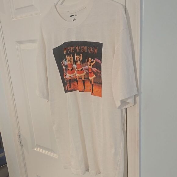 White Graphic T-Shirt with Winter Event Show Print - Picture 4 of 5